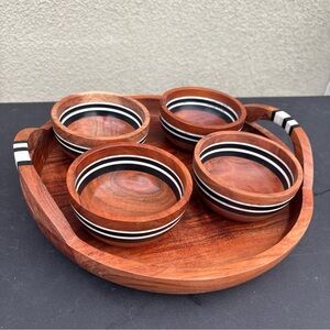 Juliska Brown Stonewood Stripe Round 12” Serving Tray with 4 Bowls